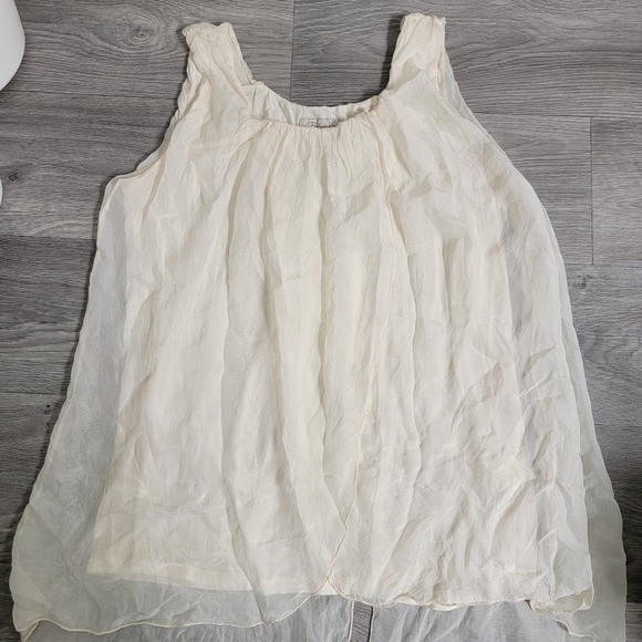 Bella Umbra Cream Tank Top Silk Asymetrical Size S Lightweight‎ Breezy Waterfall - Picture 2 of 12